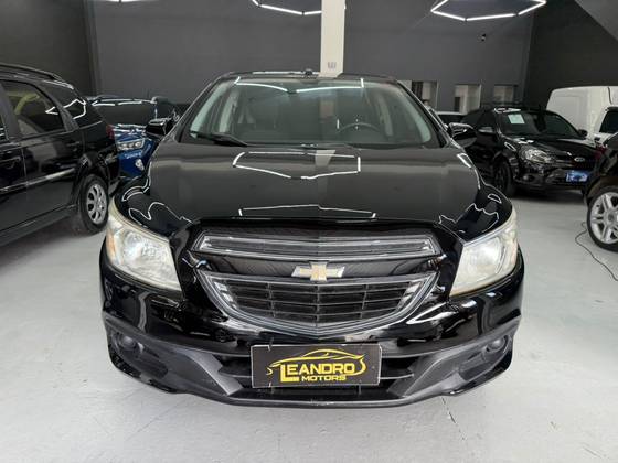 CHEVROLET ONIX 1.0 MPFI LT 8V FLEX 4P MANUAL CHEVROLET ONIX 1.0 MPFI LT 8V FLEX 4P MANUAL